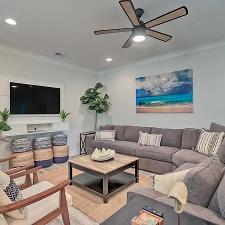Modern Hilton Head Townhome About 4 Mi To Beach!